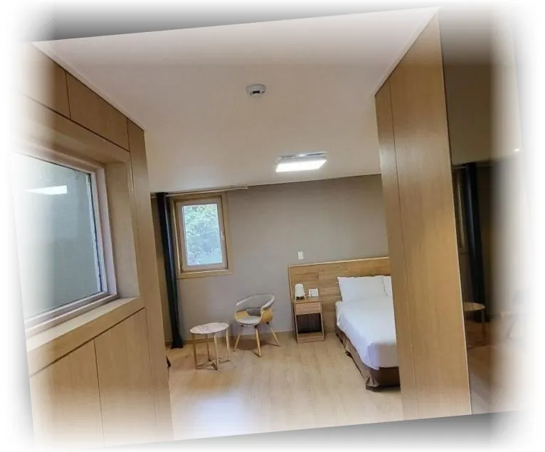 ___2____image_3.webp